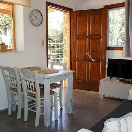 קוקינוס פירגוס Studio Panagiota - Oasis Holiday Houses מראה חיצוני תמונה