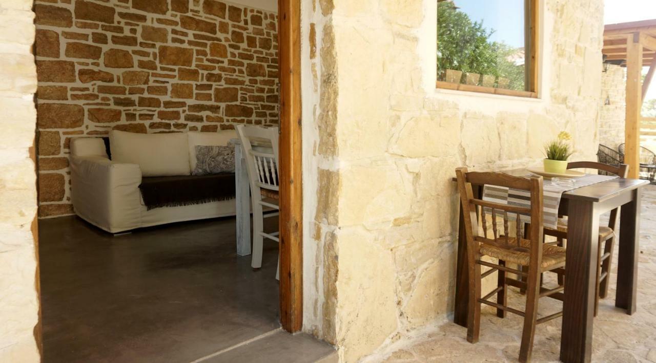 קוקינוס פירגוס Studio Panagiota - Oasis Holiday Houses מראה חיצוני תמונה