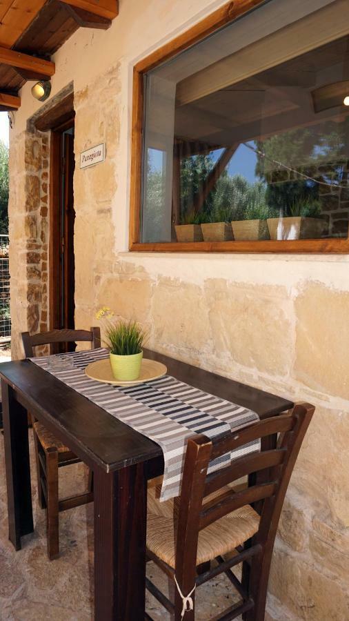 קוקינוס פירגוס Studio Panagiota - Oasis Holiday Houses מראה חיצוני תמונה