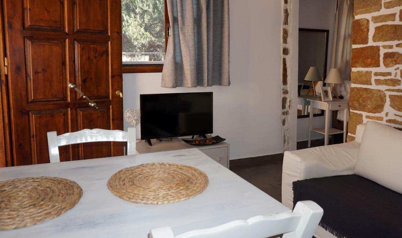 קוקינוס פירגוס Studio Panagiota - Oasis Holiday Houses מראה חיצוני תמונה